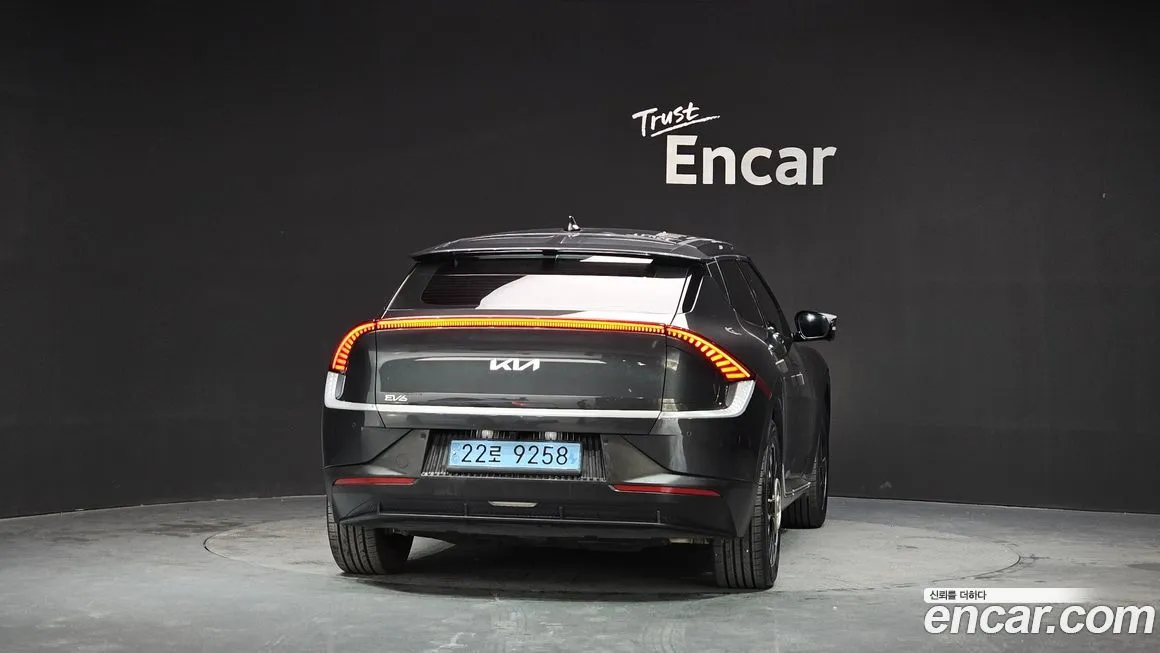 Kia EV6 — фото 2