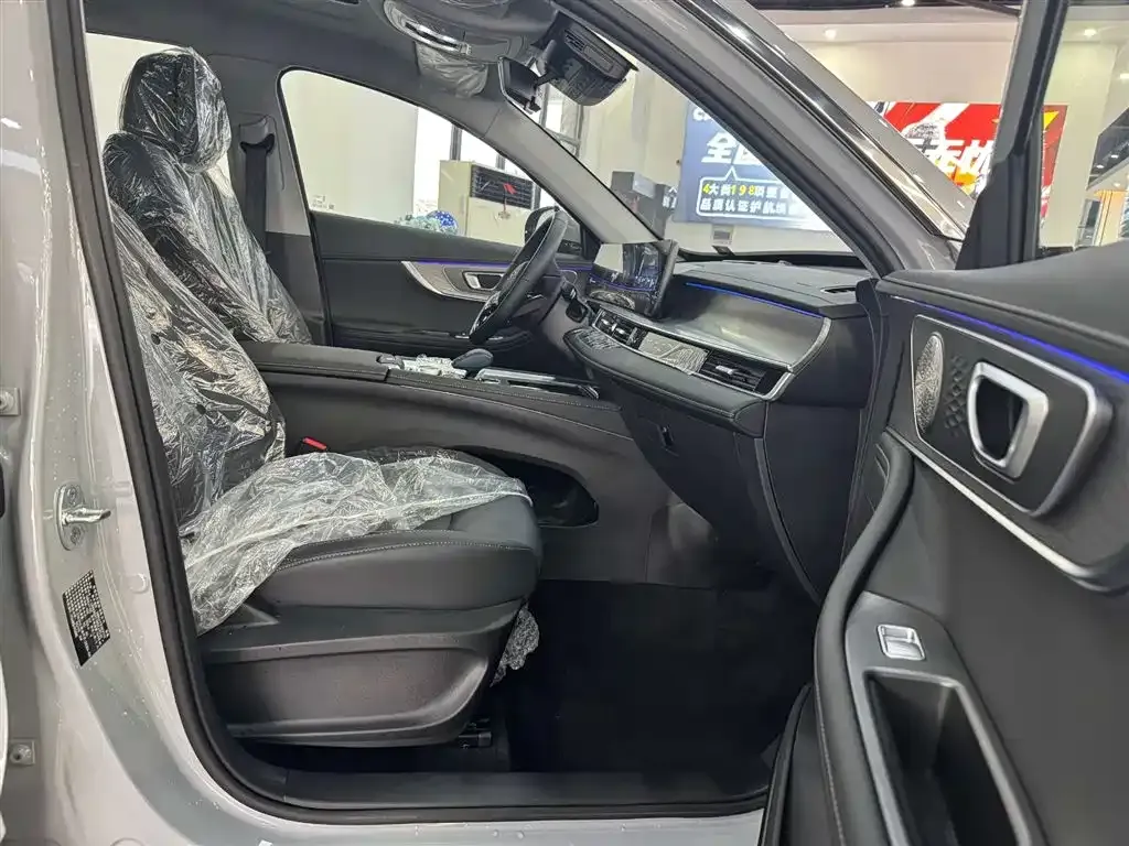 Chery Tiggo 8 PRO NEV — фото 8