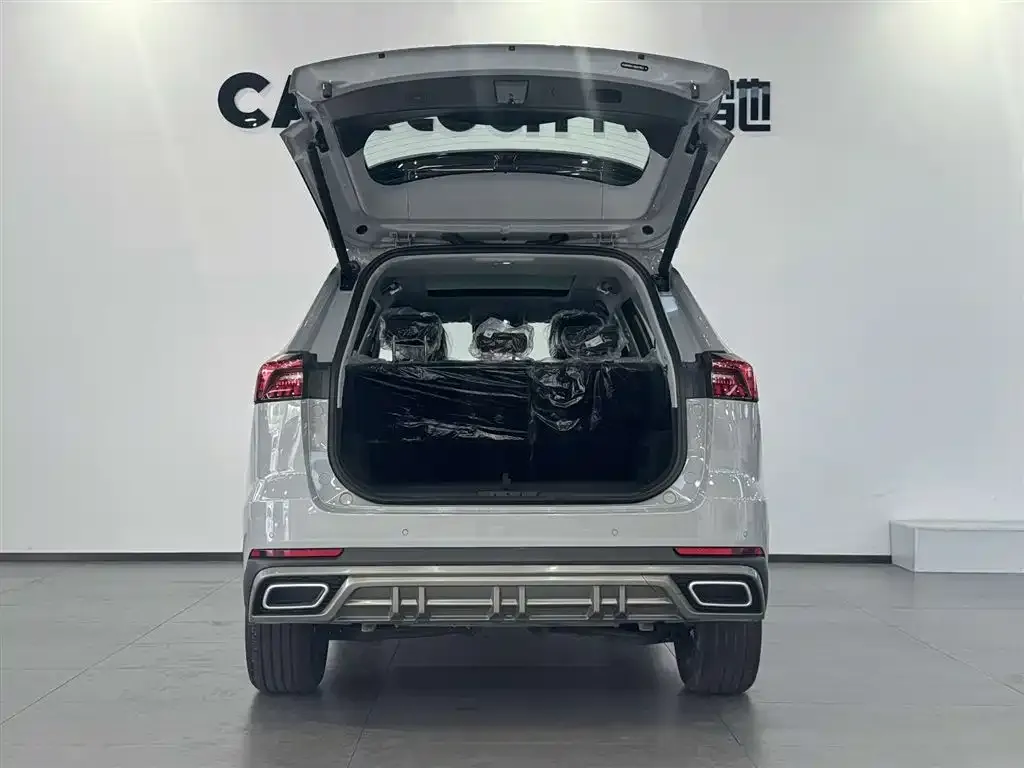 Chery Tiggo 8 PRO NEV — фото 5