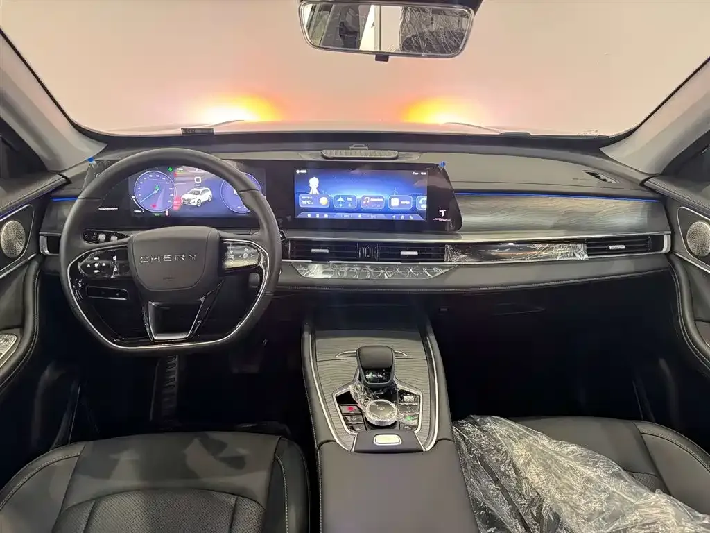 Chery Tiggo 8 PRO NEV — фото 9