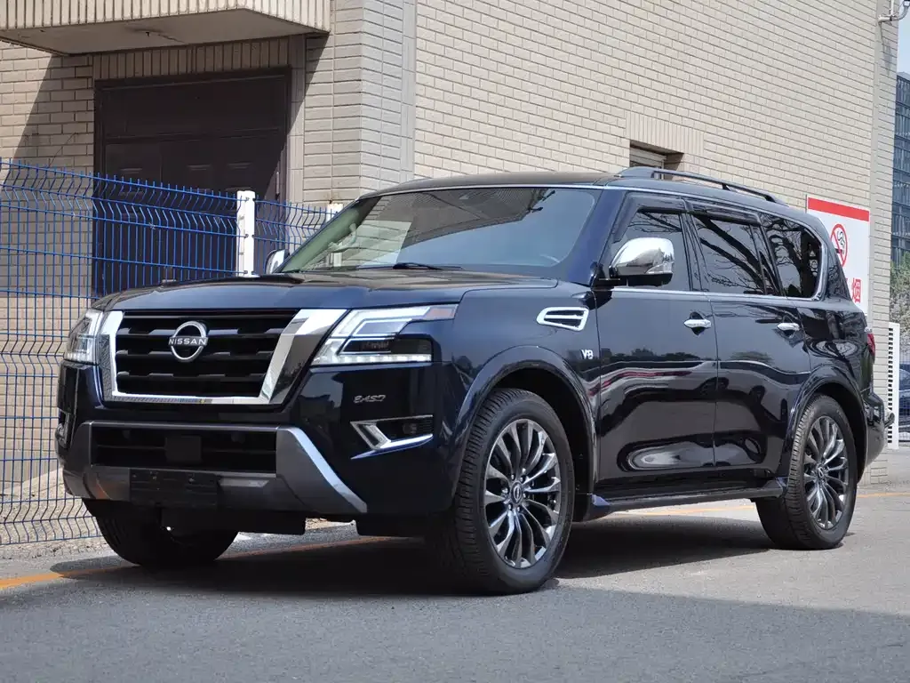 Nissan Patrol — фото 1