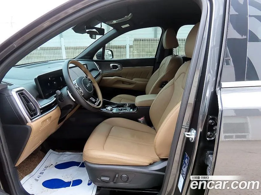 Kia Sorento — фото 10