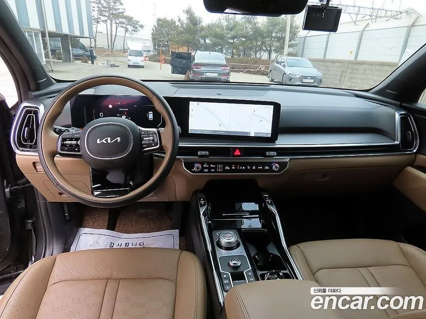 Kia Sorento — фото 8