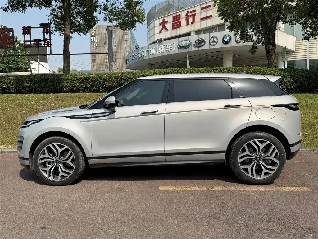 Land Rover Evoque PHEV — фото 10
