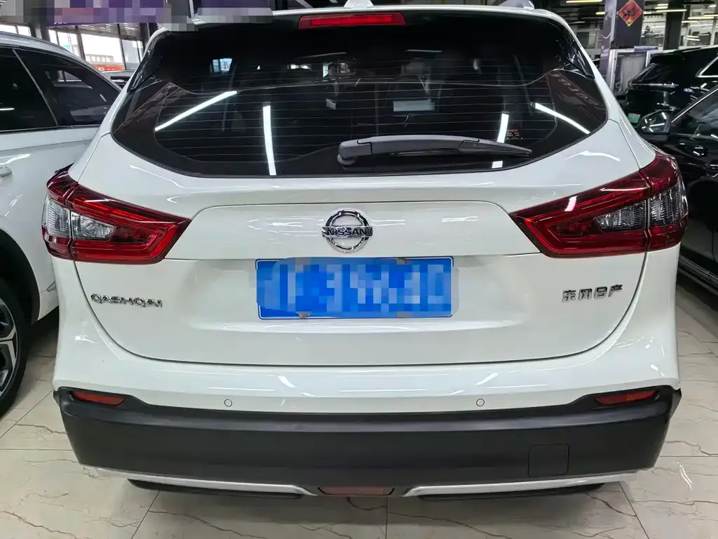 Nissan Qashqai — фото 5