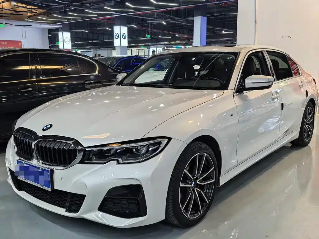 BMW 3 Series — фото 1