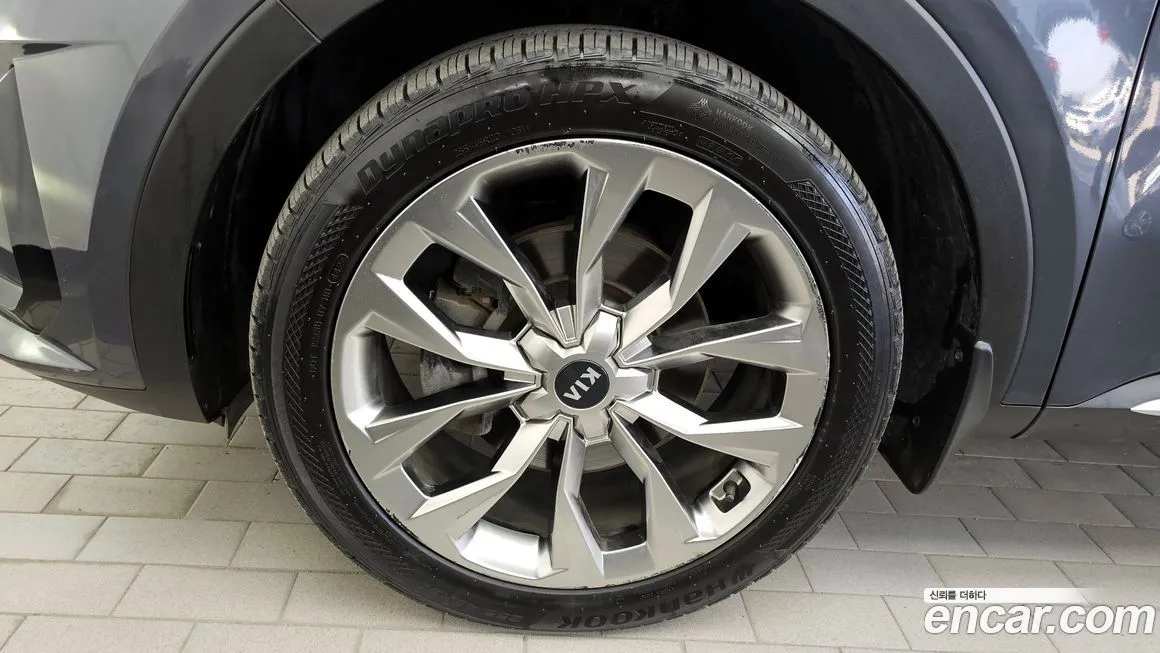 Kia Sorento — фото 6