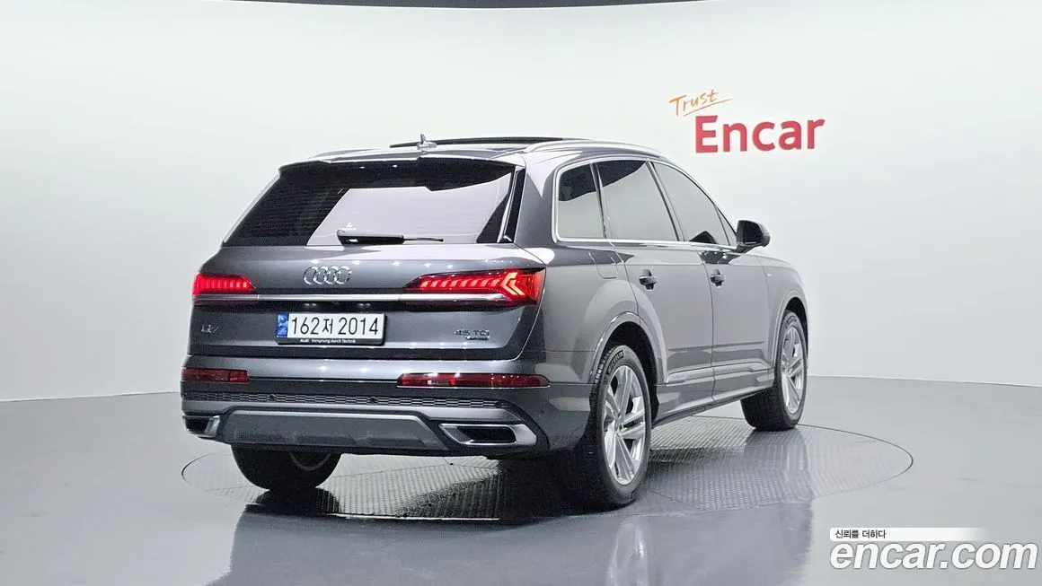Audi Q7 — фото 4