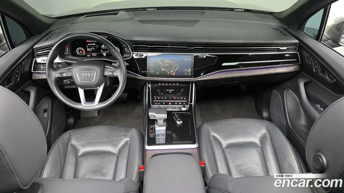 Audi Q7 — фото 9
