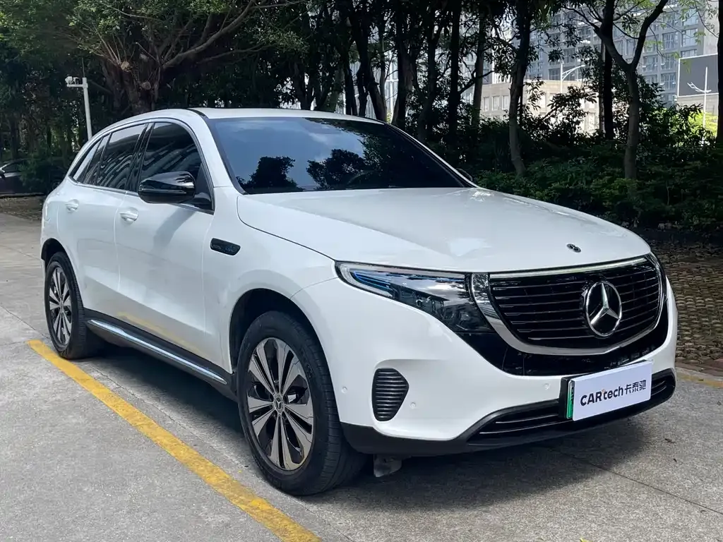 Mercedes-Benz EQC — фото 4