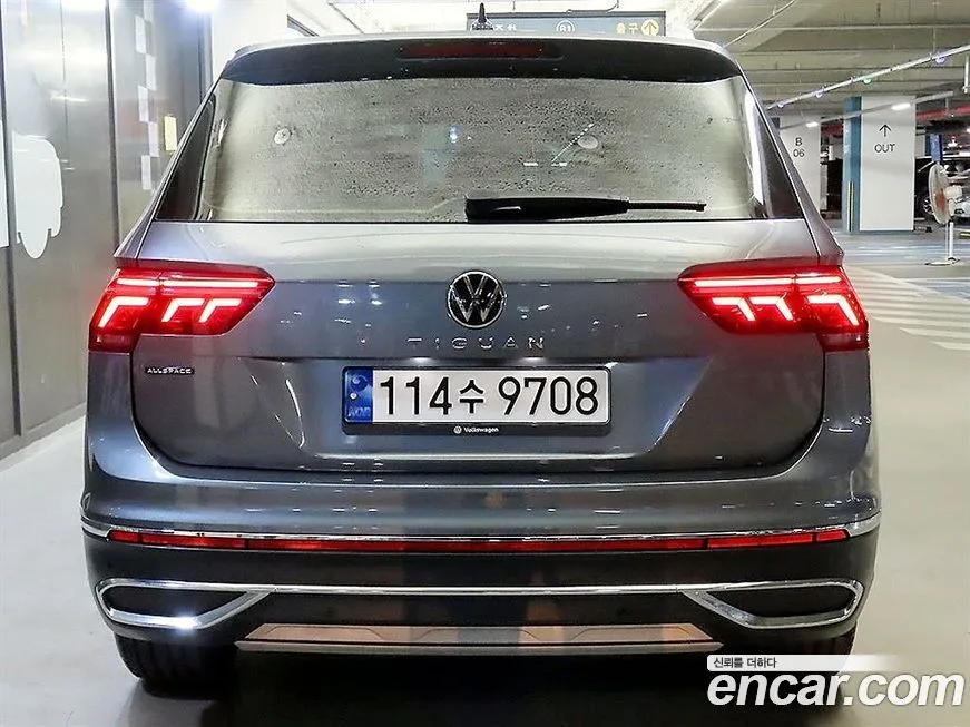 Volkswagen Tiguan — фото 9