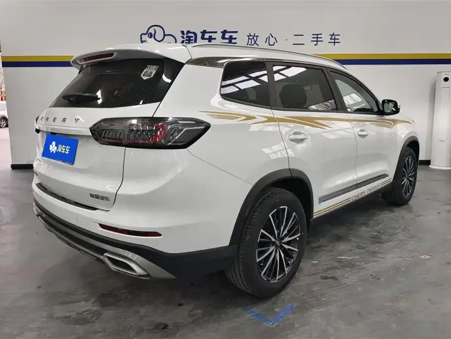 Chery Tiggo 8 — фото 10