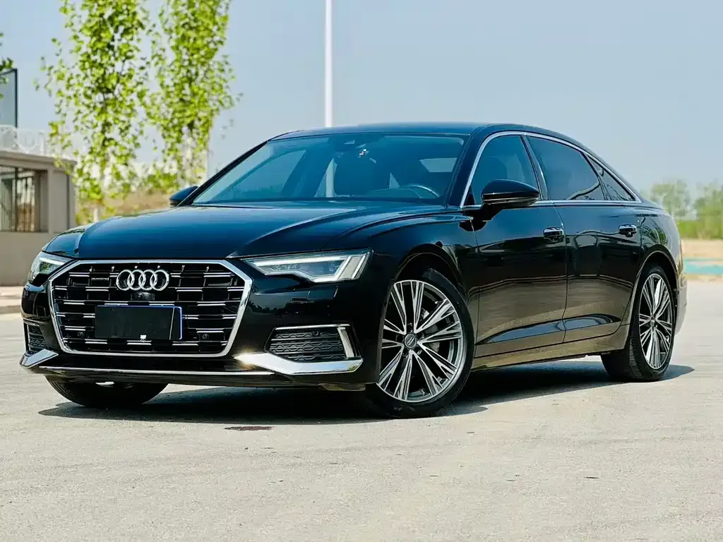 Audi A6L — фото 1