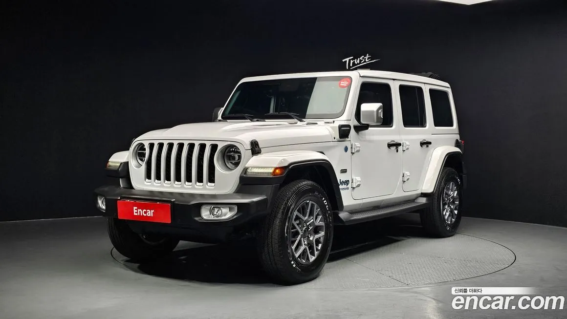 Jeep Wrangler — фото 1