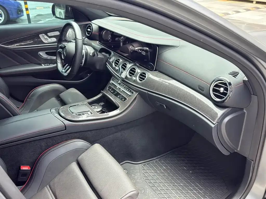 Mercedes-Benz E-Class AMG — фото 8