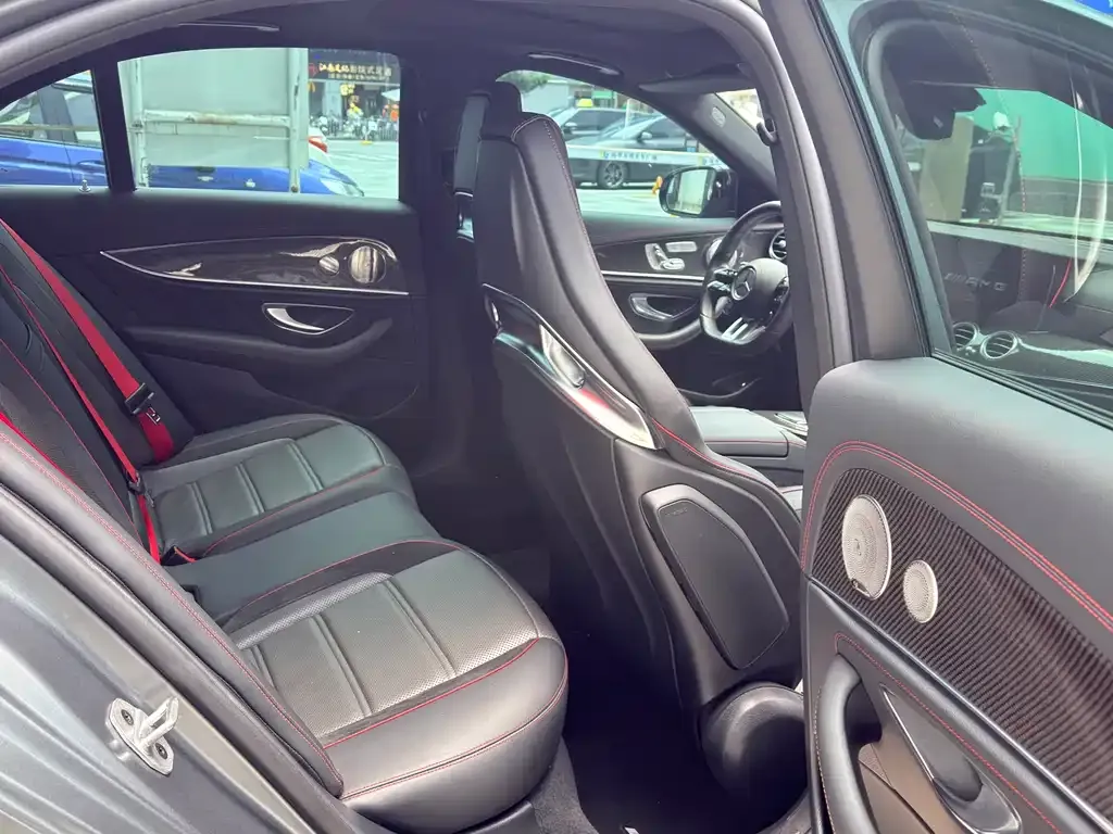Mercedes-Benz E-Class AMG — фото 2