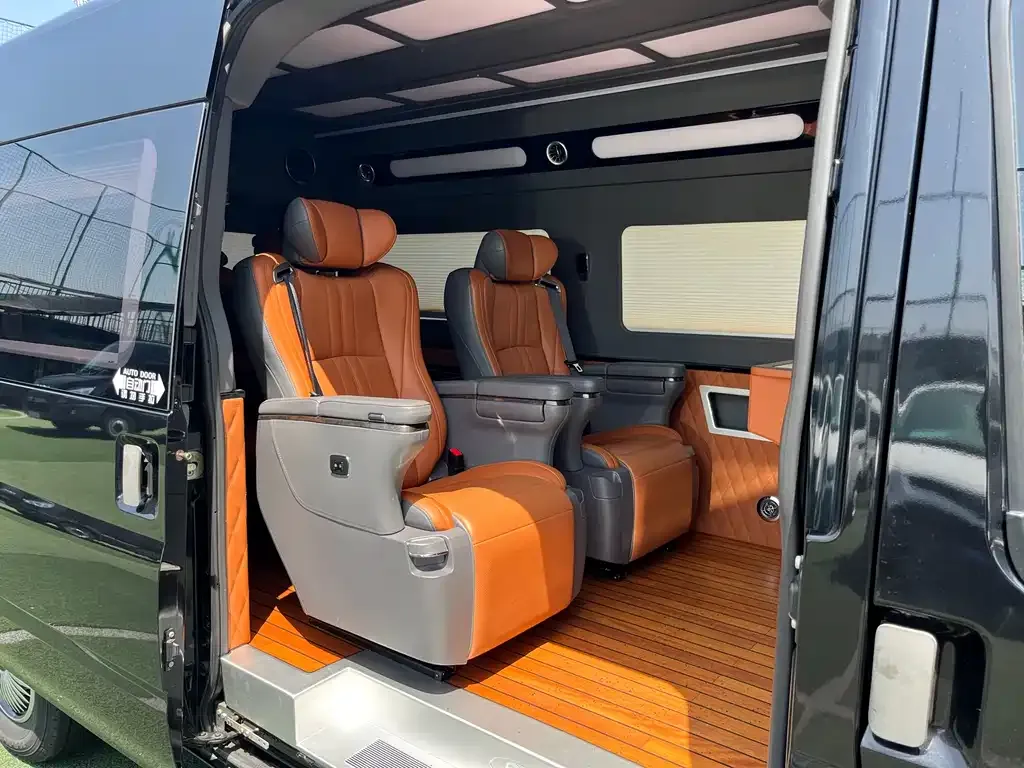Ford Transit Custom — фото 3