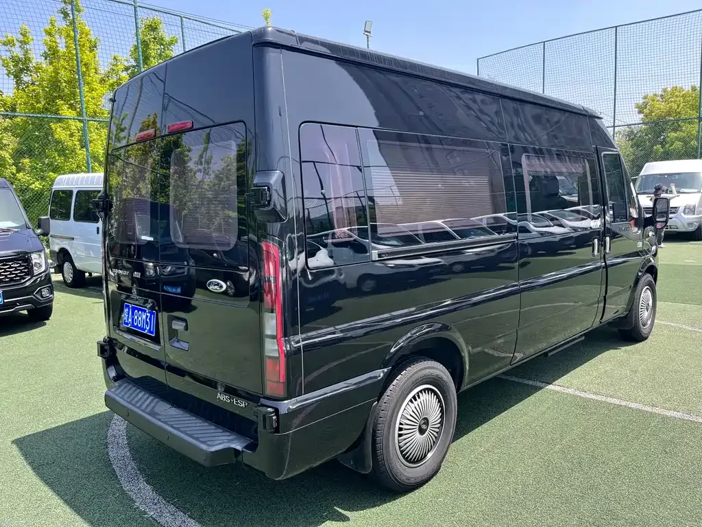 Ford Transit Custom — фото 8
