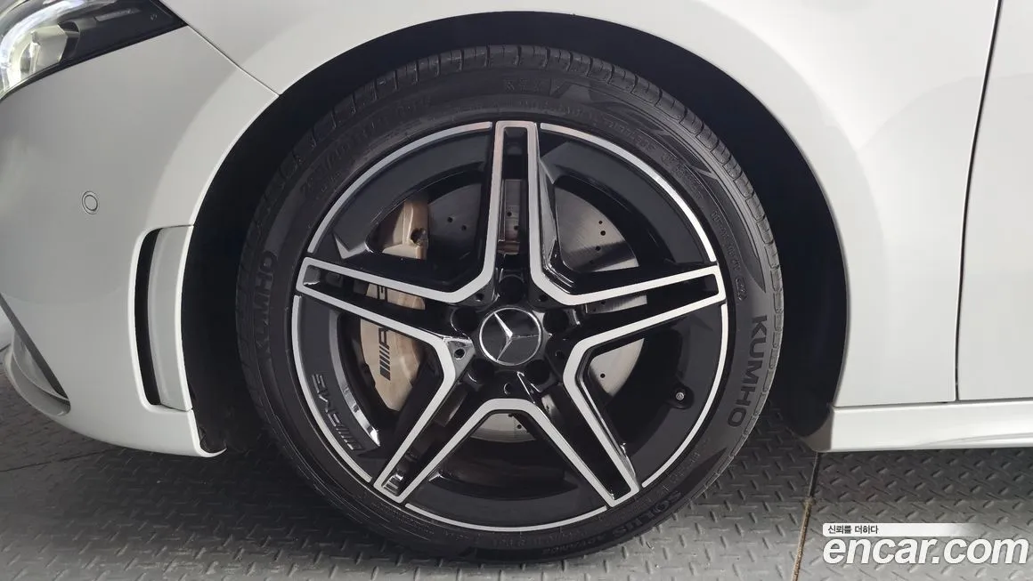Mercedes-Benz A-Class — фото 5
