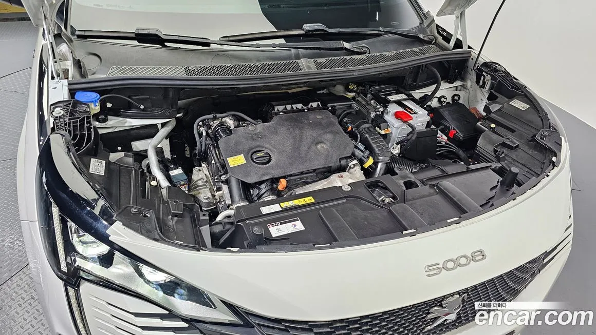 Peugeot 5008 — фото 10