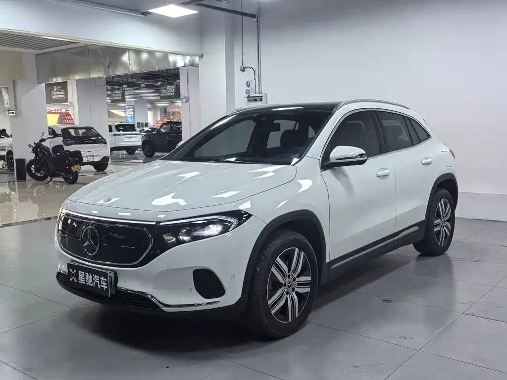 Mercedes-Benz EQA — фото 1