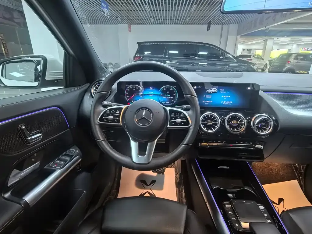 Mercedes-Benz EQA — фото 9