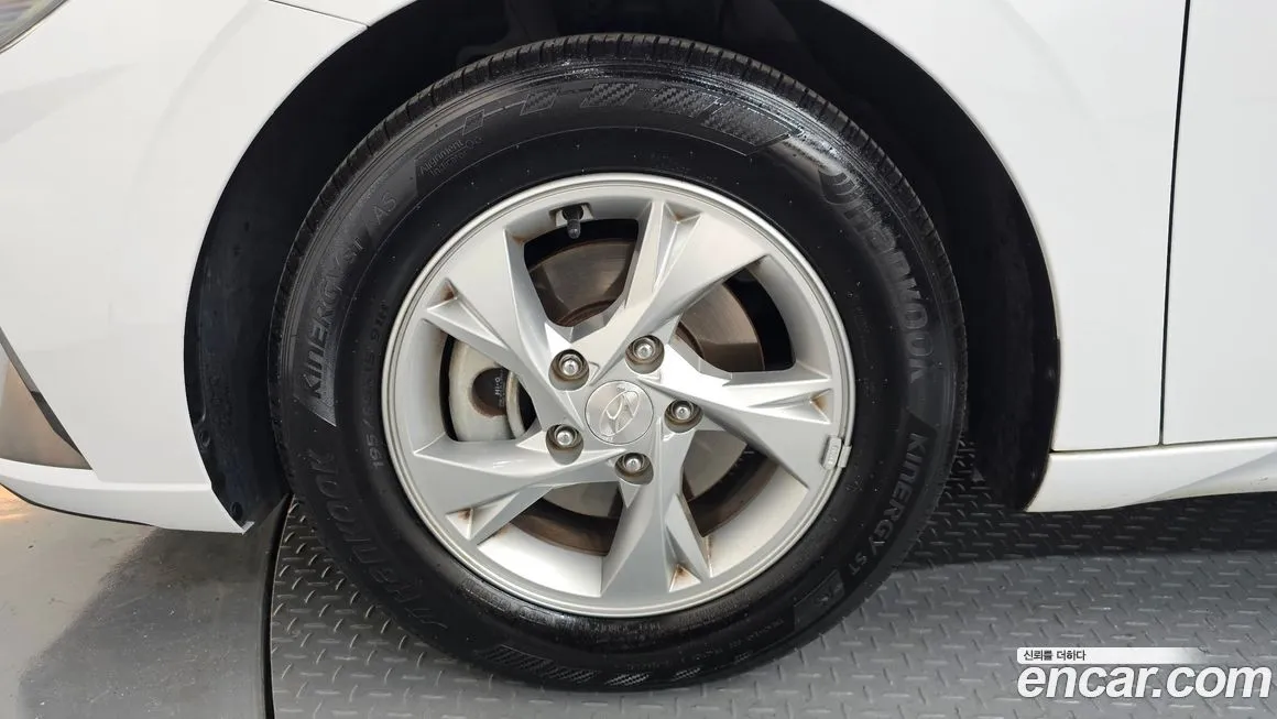 Hyundai AVANTE — фото 10