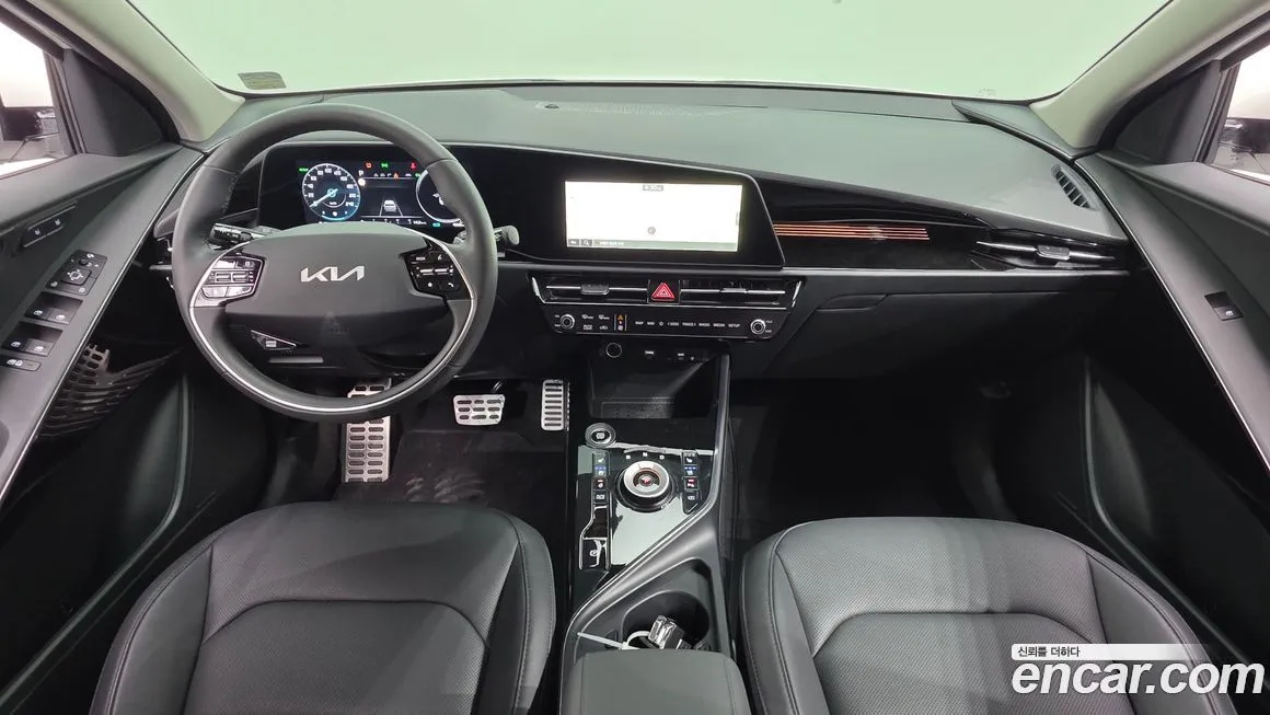 Kia Niro — фото 10