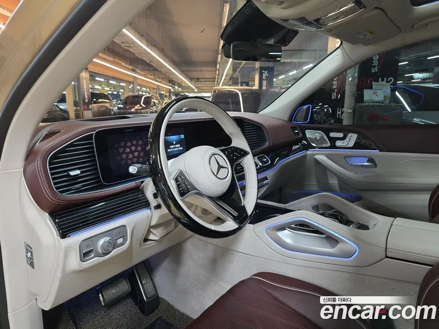 Mercedes-Benz GLS-Class — фото 8