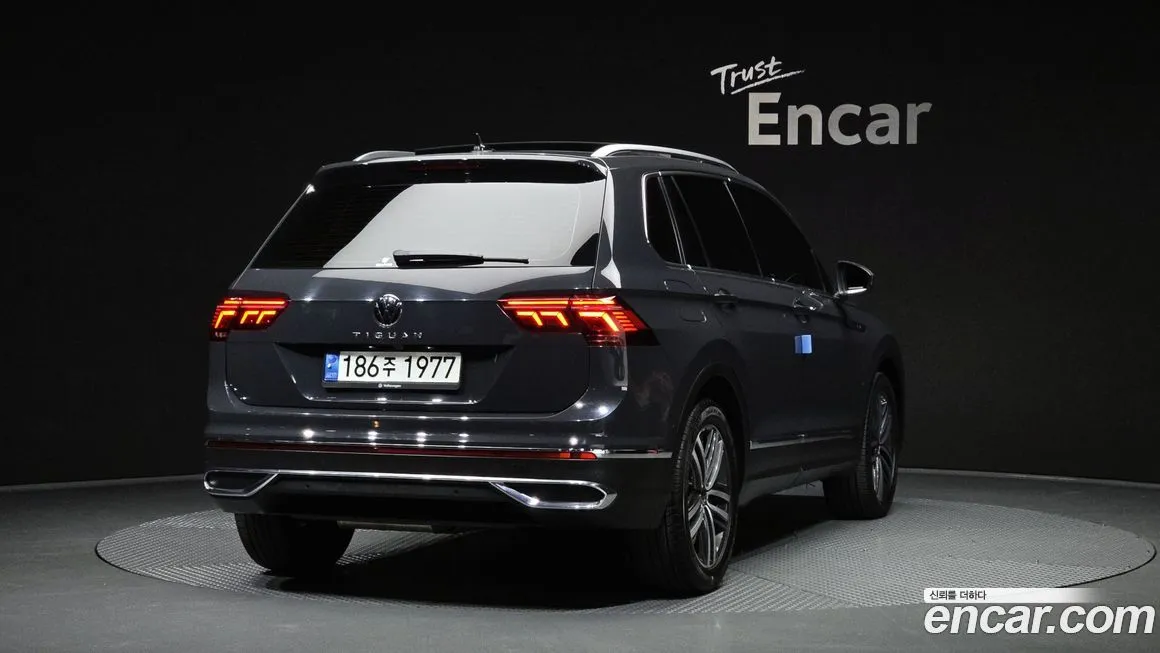 Volkswagen Tiguan — фото 5