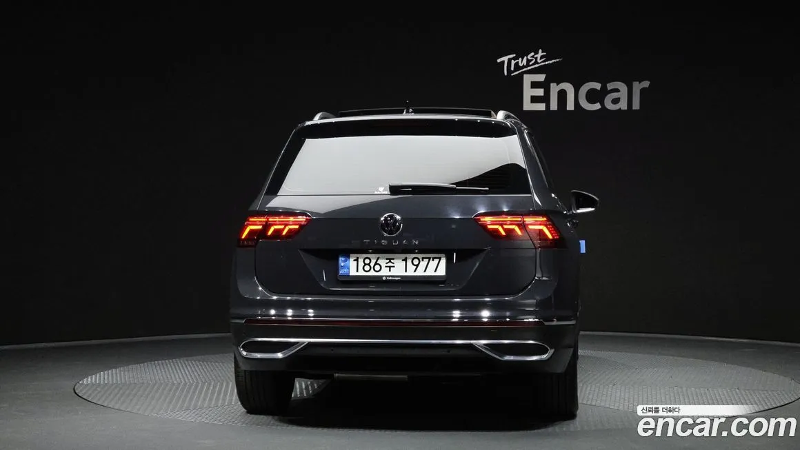 Volkswagen Tiguan — фото 2