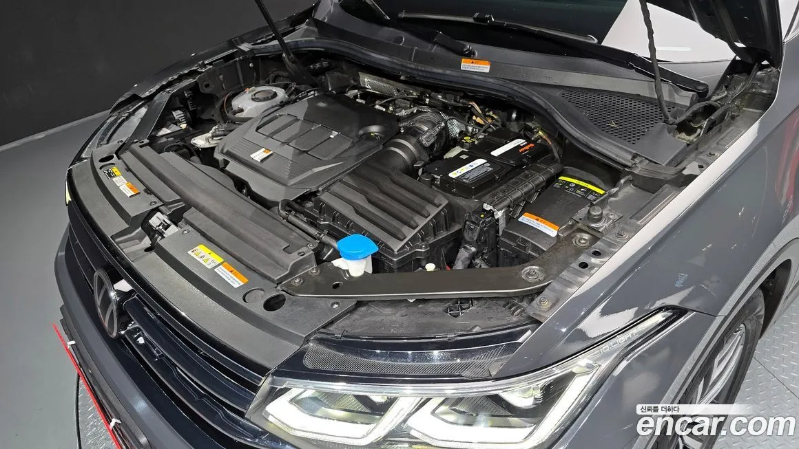 Volkswagen Tiguan — фото 9