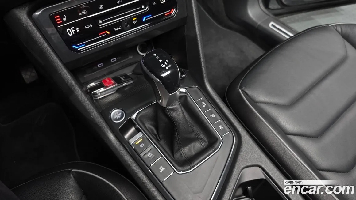 Volkswagen Tiguan — фото 6