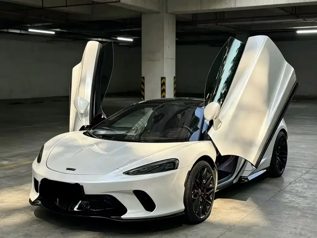 McLaren GT — фото 1