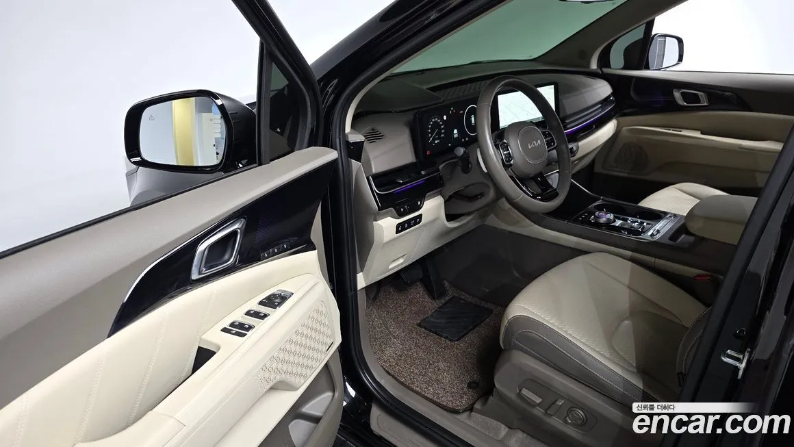 Kia Carnival — фото 10