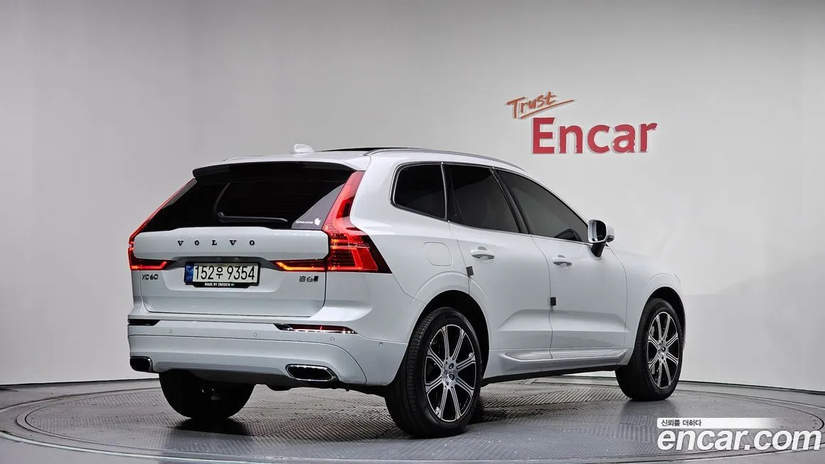 Volvo XC60 — фото 4