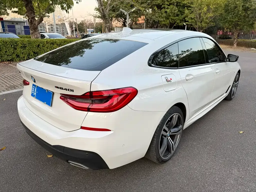 BMW 6 Series GT — фото 9