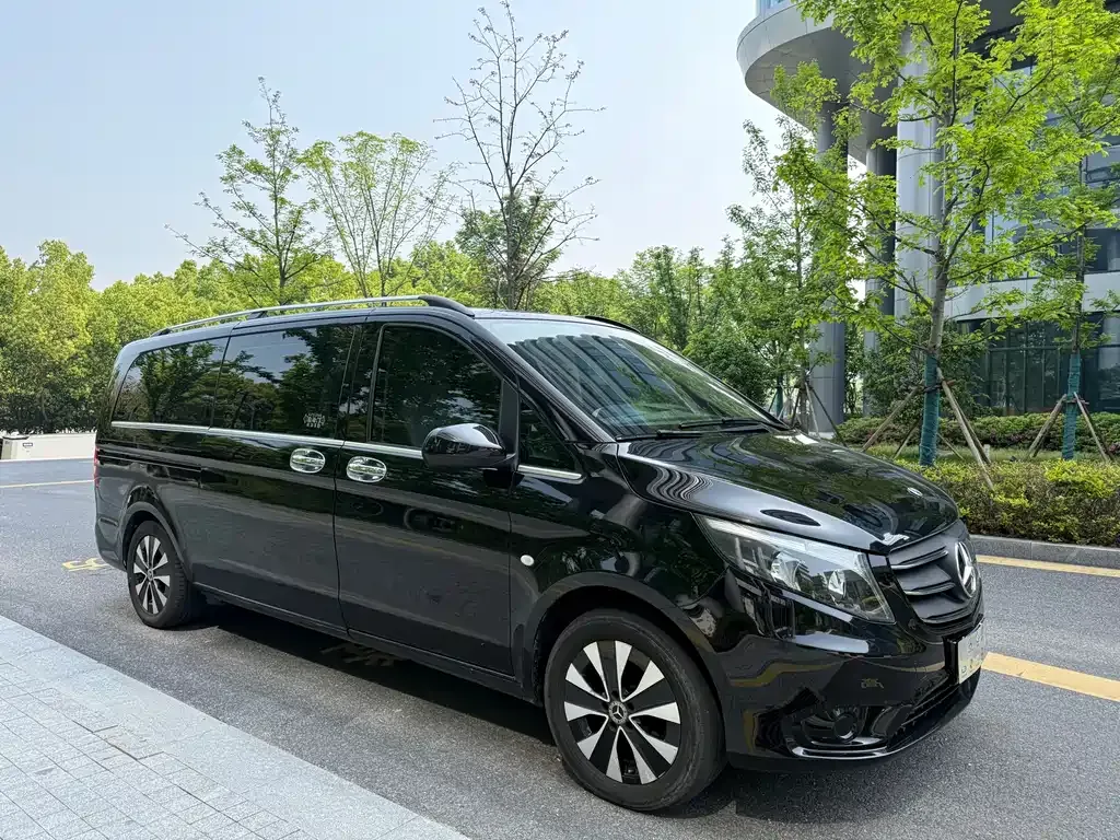 Mercedes-Benz Vito — фото 1