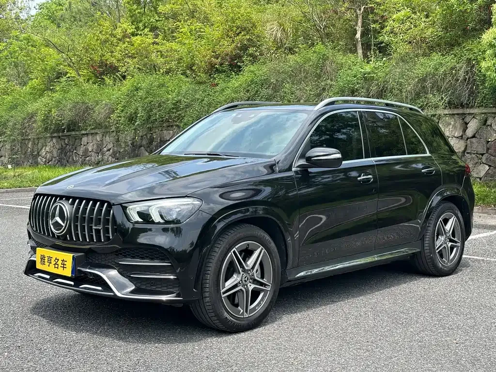 Mercedes-Benz GLE — фото 1