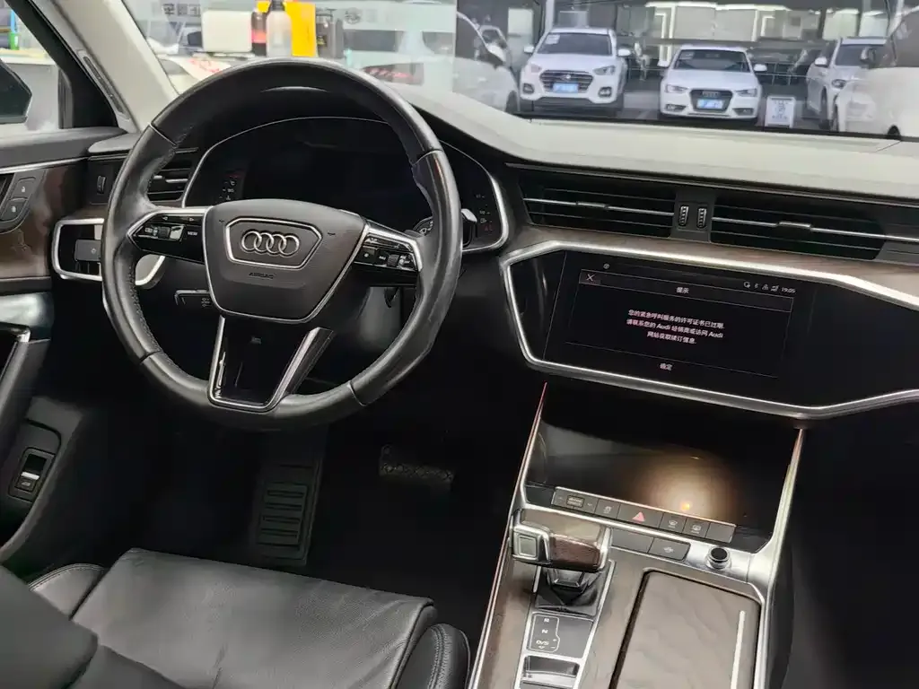 Audi A6L — фото 2