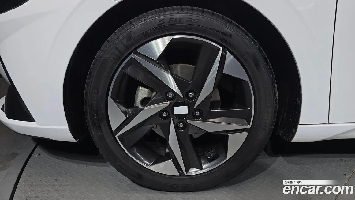 Hyundai AVANTE — фото 2