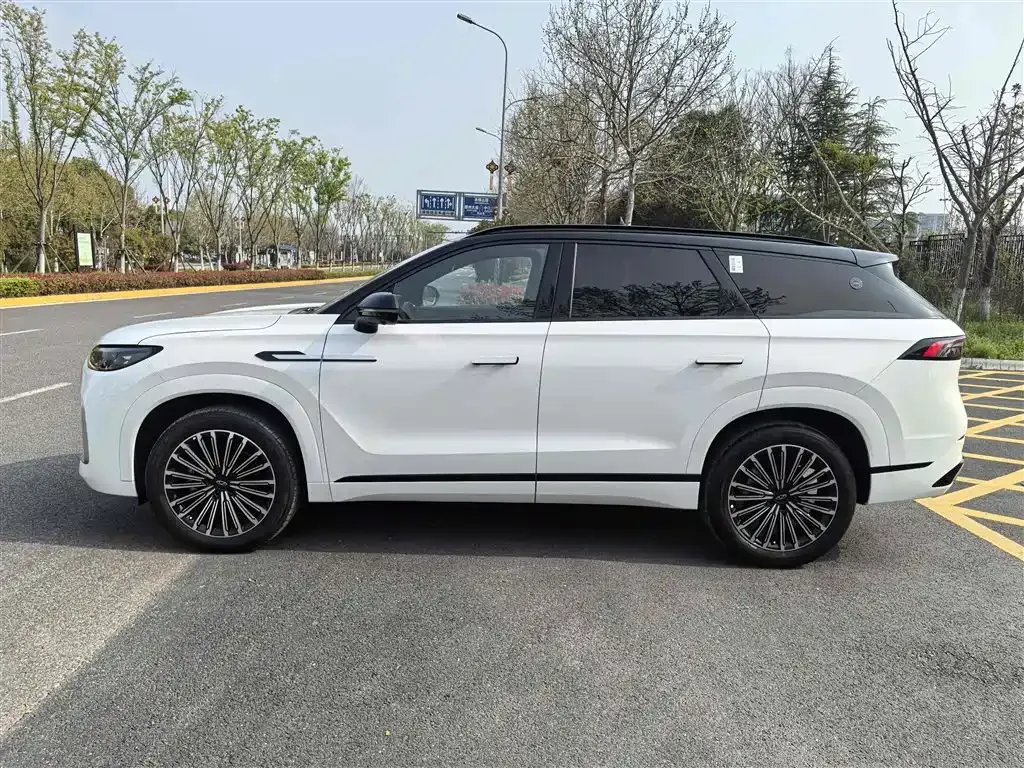 Chery Tiggo 9 — фото 8
