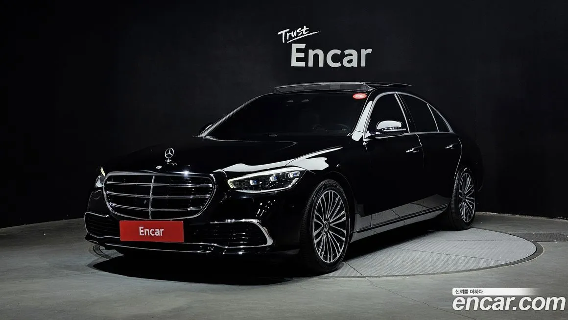 Mercedes-Benz S-Class — фото 1