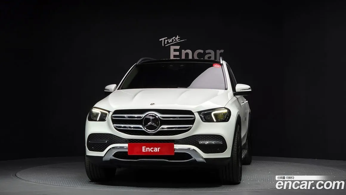Mercedes-Benz GLE-Class — фото 4