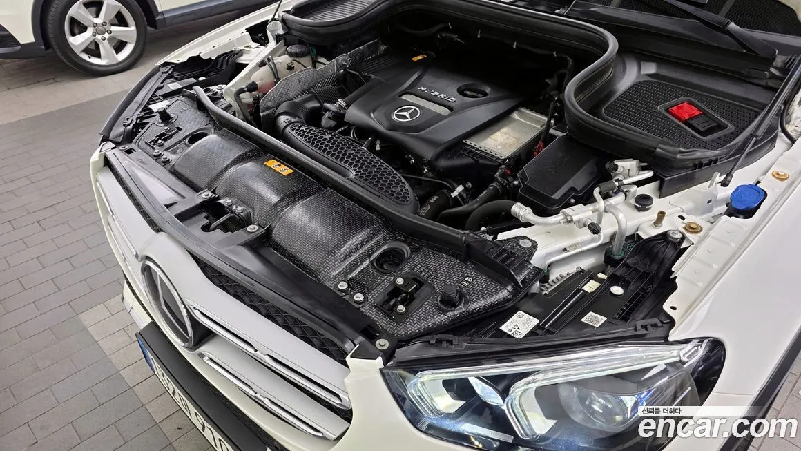 Mercedes-Benz GLE-Class — фото 10