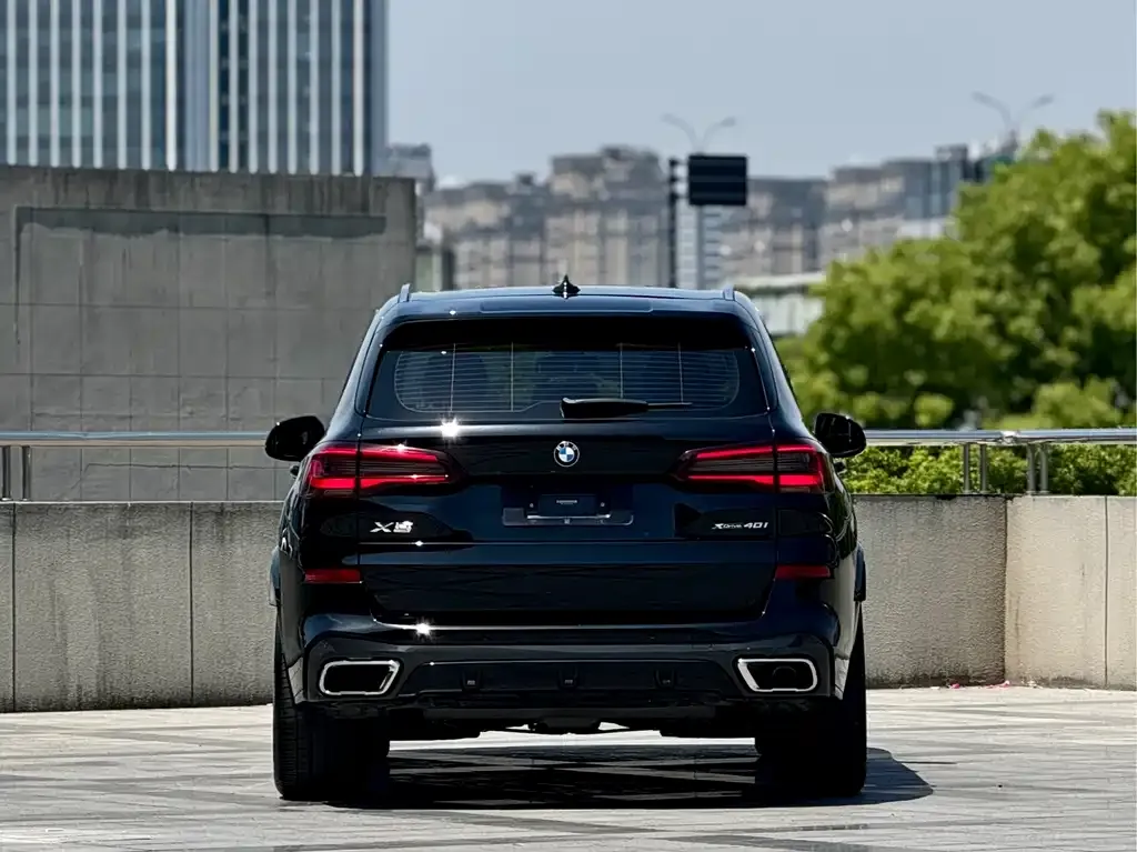 BMW X5 (Import) — фото 2