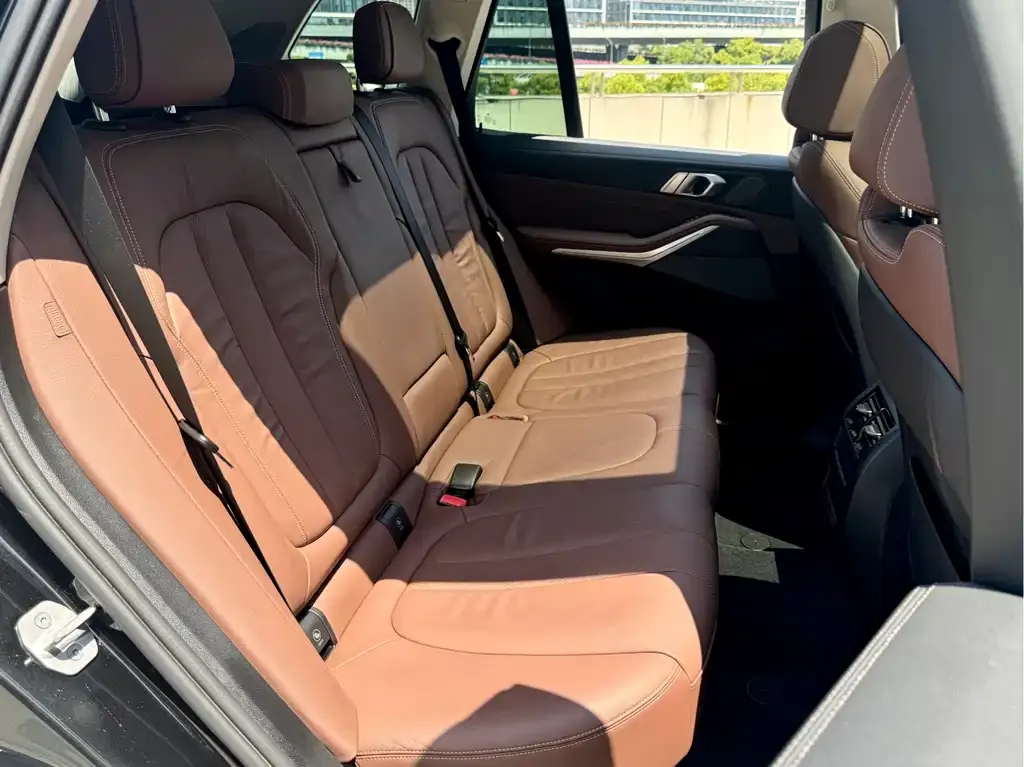 BMW X5 (Import) — фото 10
