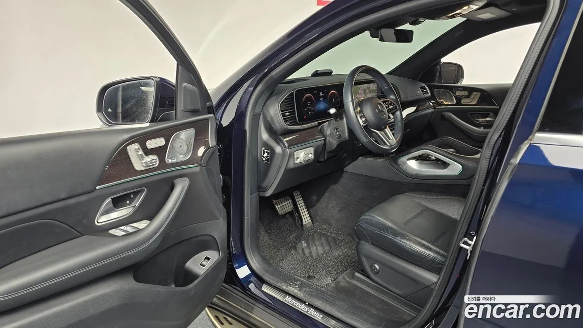 Mercedes-Benz GLE-Class — фото 4