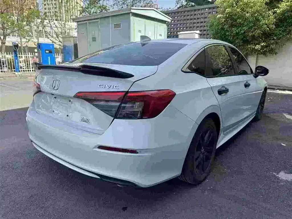 Honda Civic — фото 5