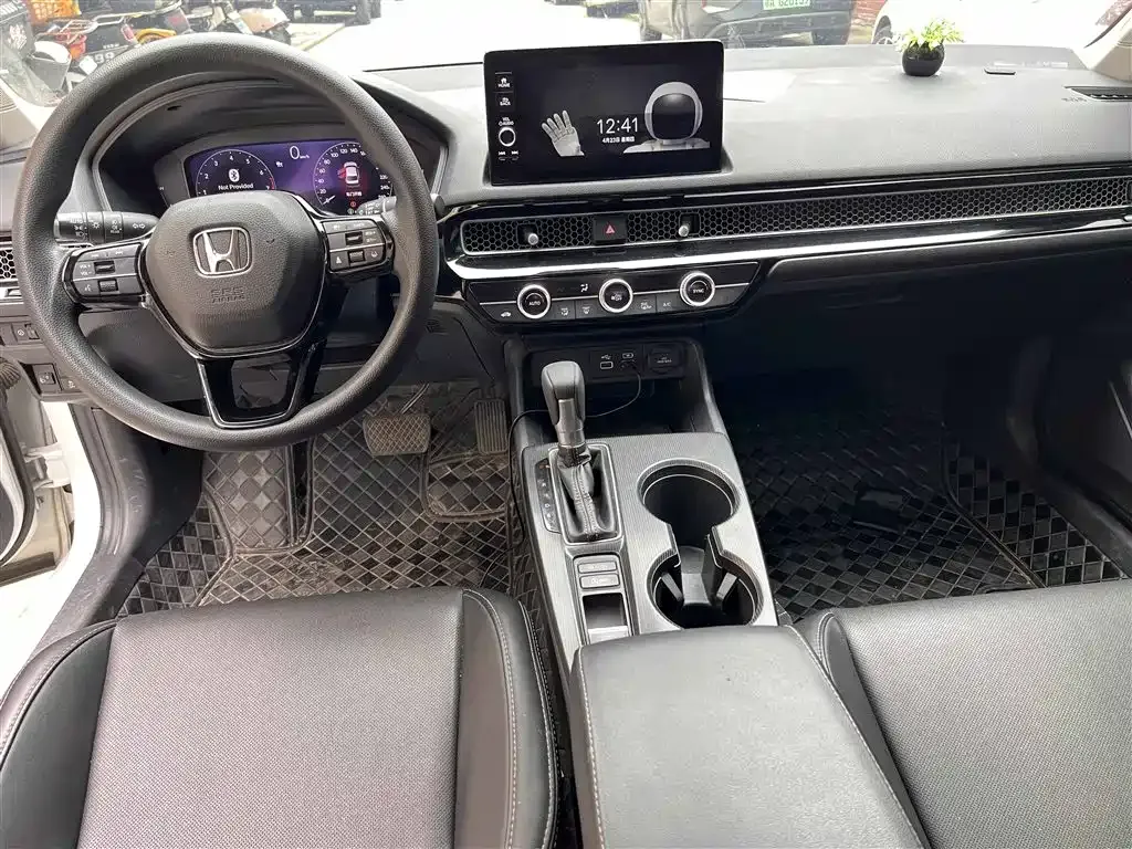 Honda Civic — фото 10